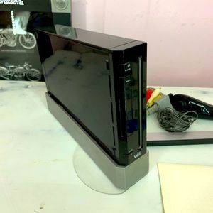 Nintendo Wii game console with games and accessories